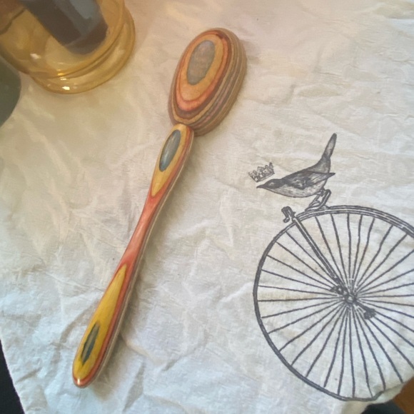 Beautifully coloured wooden cooking spoon - Picture 5 of 7